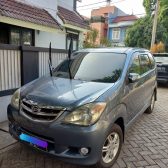 Dijual Mobil Xenia Warna Abu-abu Metalic - Carwash Studio Garage