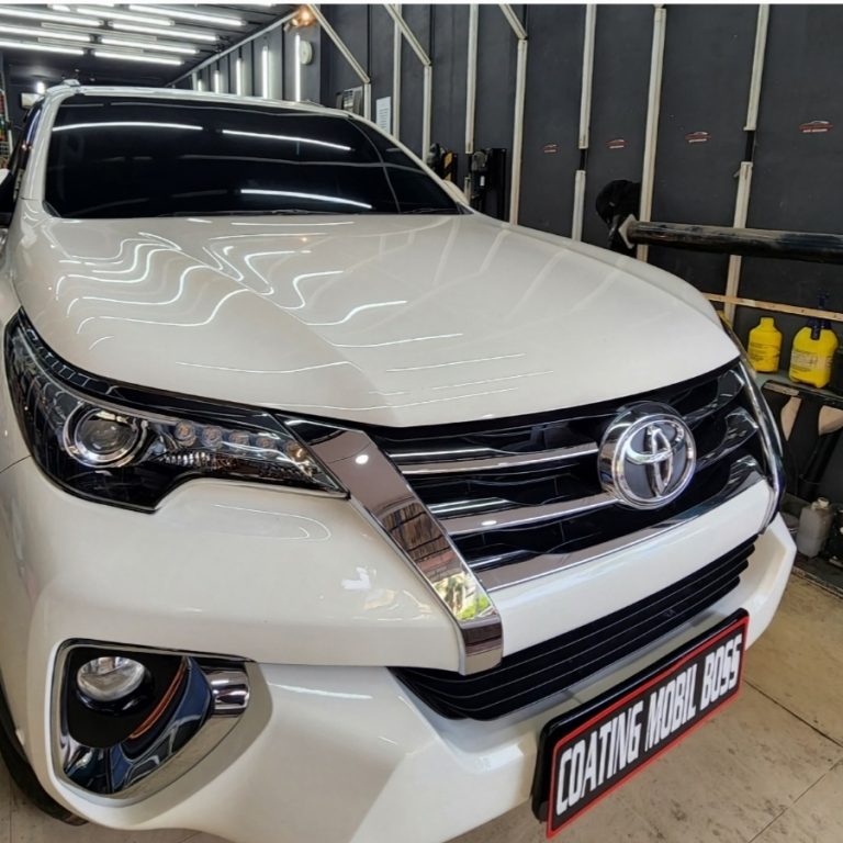 Poles Salon Mobil Premium (large) - Carwash Studio Garage