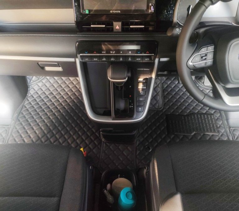 Karpet Mobil Toyota Voxy 2016-2019 Full Bagasi - Carwash Studio Garage