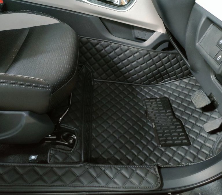 Karpet Mobil Toyota Veloz - Carwash Studio Garage